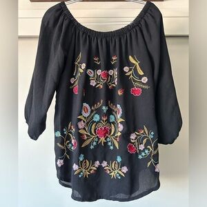 Beautiful embroidered blouse XL